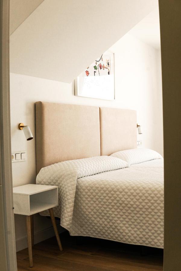 Hostal Montevideo Beachfront Nigrán Εξωτερικό φωτογραφία