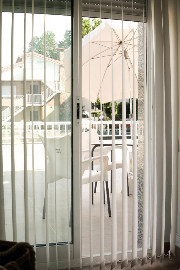 Hostal Montevideo Beachfront Nigrán Εξωτερικό φωτογραφία