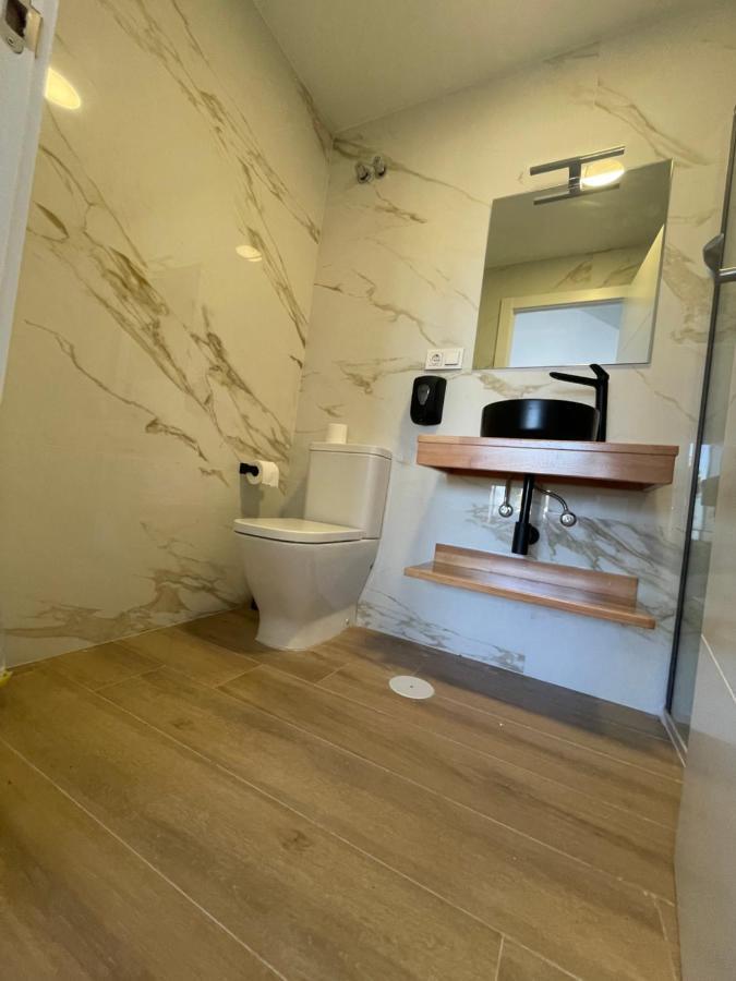 Hostal Montevideo Beachfront Nigrán Εξωτερικό φωτογραφία