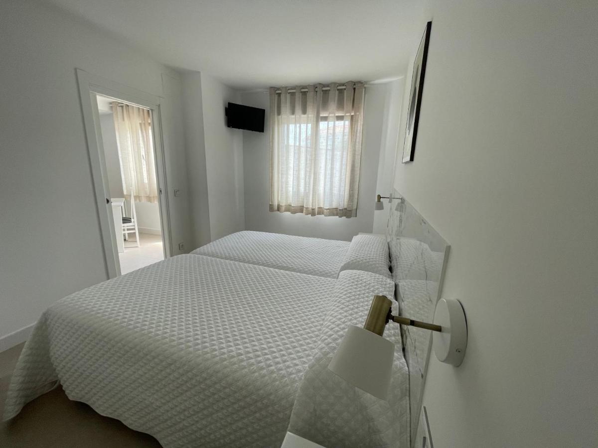 Hostal Montevideo Beachfront Nigrán Εξωτερικό φωτογραφία